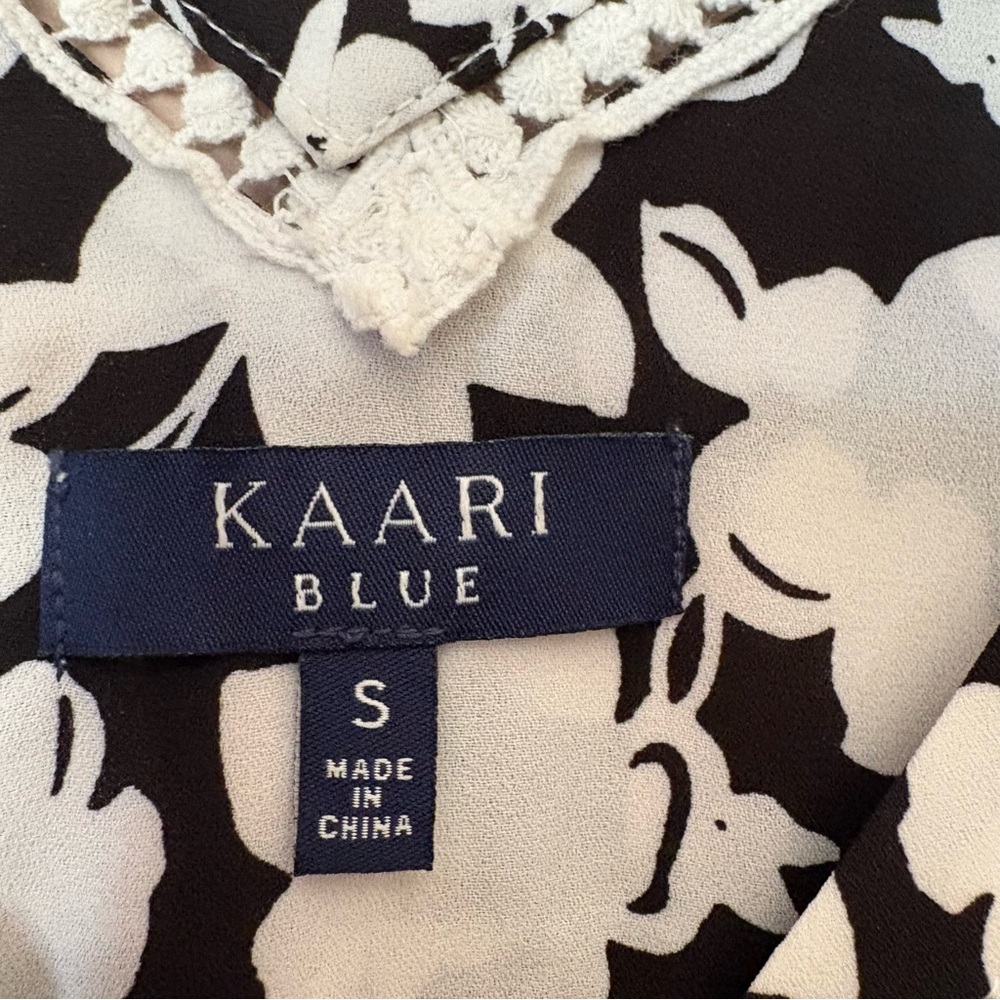 Kaari Blue Navy and White Floral Blouse - Picture 3 of 4